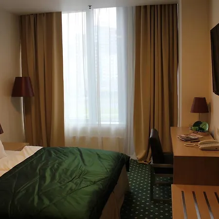 Green City Hotel