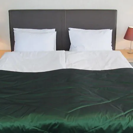 Green City Hotel Otel 3*