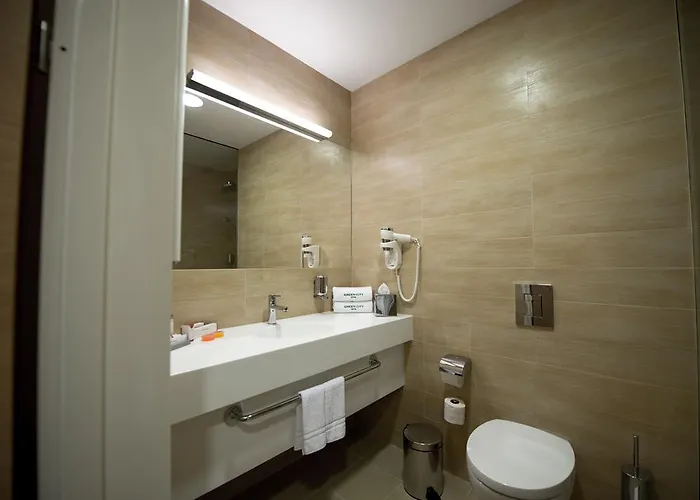 Green City Hotel Hotel 3*