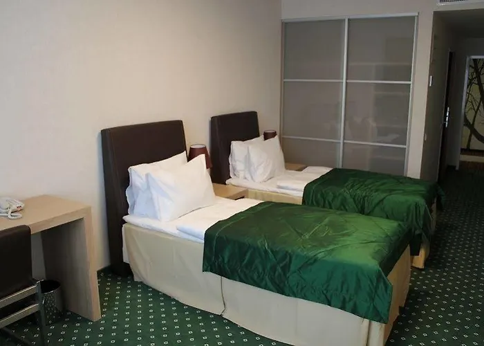 Green City Hotel Hotel 3*